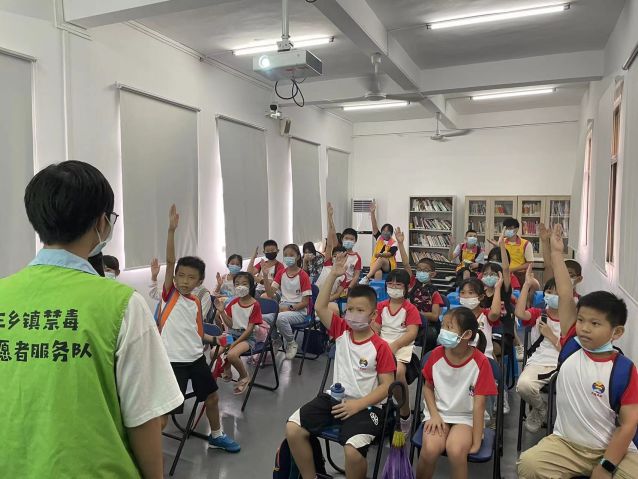 三鄉(xiāng)鎮(zhèn)開展“無毒暑期，健康同行”禁毒宣傳活動圖片4.jpg