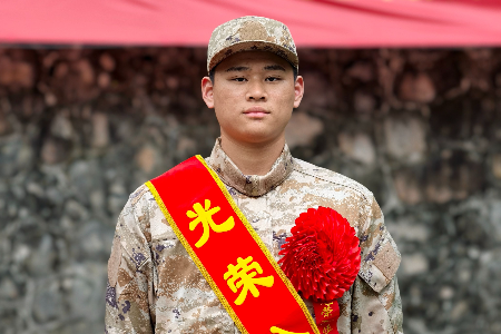 熱血男兒爭(zhēng)圓“參軍夢(mèng)”！中山新兵即將奔赴軍營(yíng)